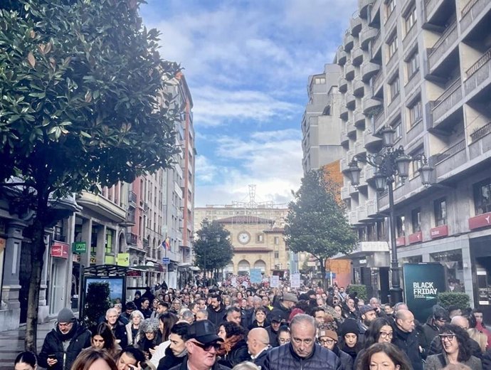 Manifestación de autónomos por el centro de Oviedo