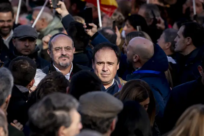 El presidente de la Comunitat Valenciana, Juanfran Pérez Llorca durante la concentración contra la corrupción