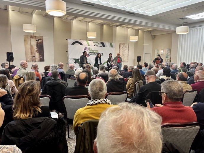 Presentación de la candidatura de Unidas por Extremadura para las elecciones del 21 de diciembre