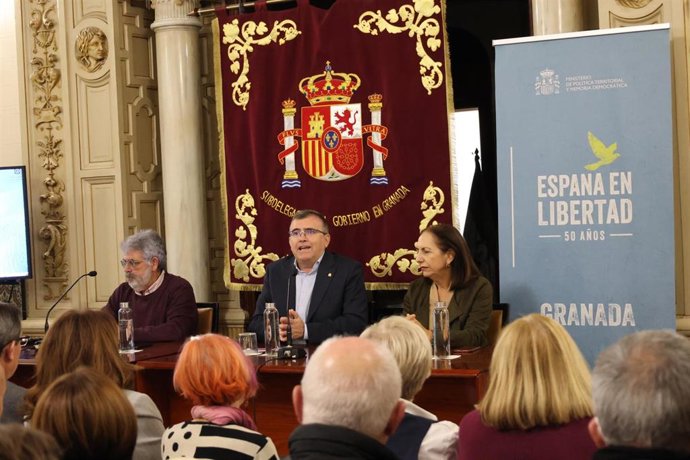 El subdelegado del Gobierno en Granada, José Antonio Montilla, interviene en las jornadas de memoria