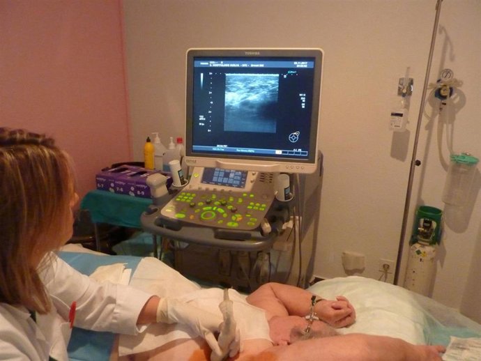 Archivo - Imagen de archivo de técnicas para detectar el cáncer de mama. 