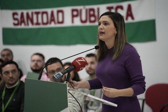 La vicesecretaria general del PSOE de Andalucía y portavoz parlamentaria, María Márquez, este domingo en Córdoba durante su intervención en el Comité Nacional de Juventudes Socialistas de Andalucía (JSA).