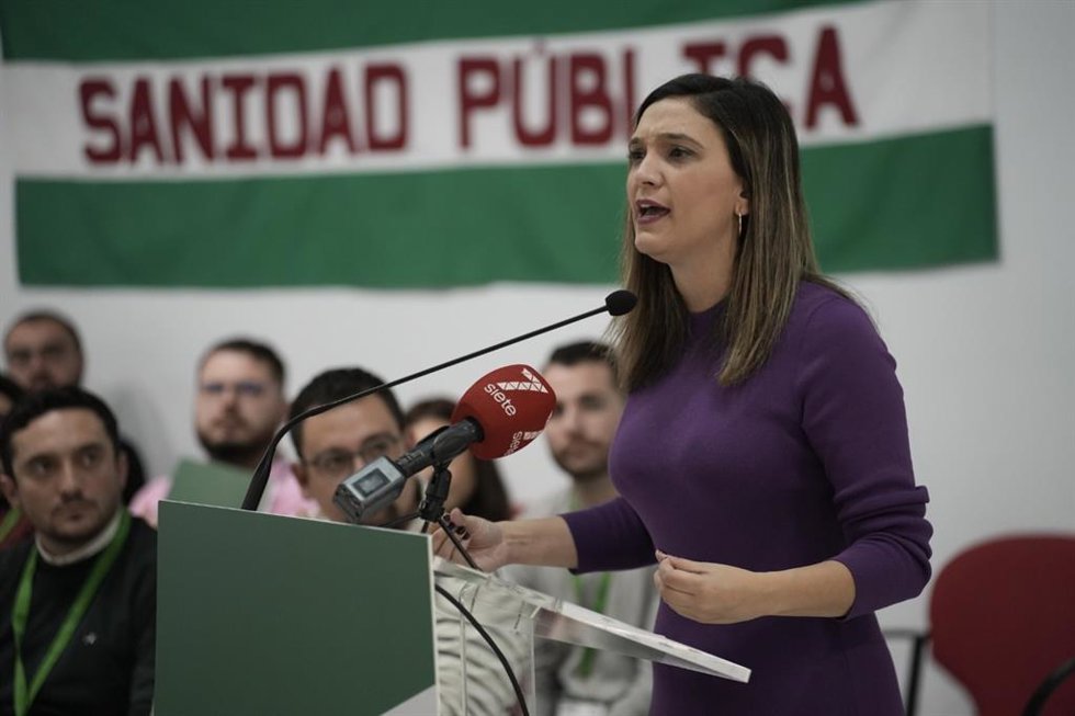 La vicesecretaria general del PSOE de Andalucía y portavoz parlamentaria, María Márquez, este domingo en Córdoba durante su intervención en el Comité Nacional de Juventudes Socialistas de Andalucía (JSA).