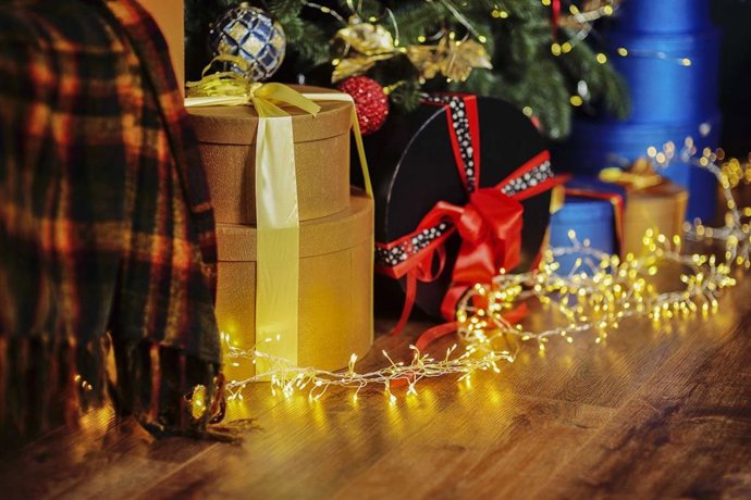 Las luces de Navidad deben ser revisadas y de calidad para evitar incendios.