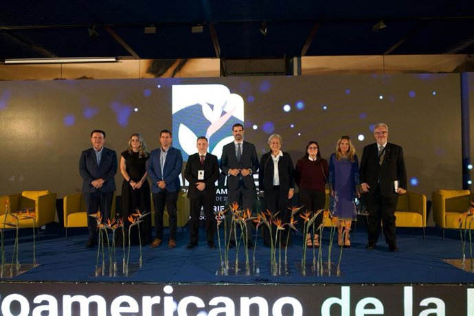 Participantes en el diálogo público-privado de alto nivel en la segunda jornada del Foro de Mipymes en Tenerife