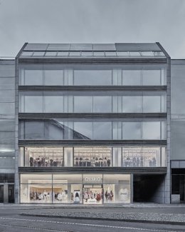 Oysho, la marca de moda deportiva de Inditex, ha impulsado su expansión internacional con su llegada a Alemania tras la apertura de su primera tienda en Berlín, según ha informado este lunes la compañía en un comunicado