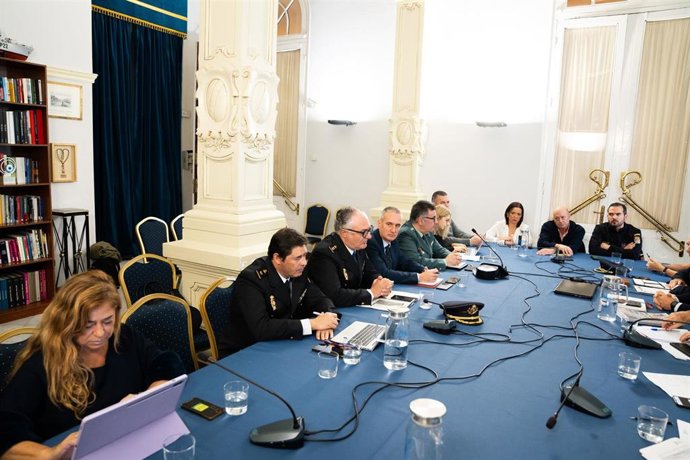Reunión sobre dispositivo especial de seguridad durante toda la Navidad en Málaga