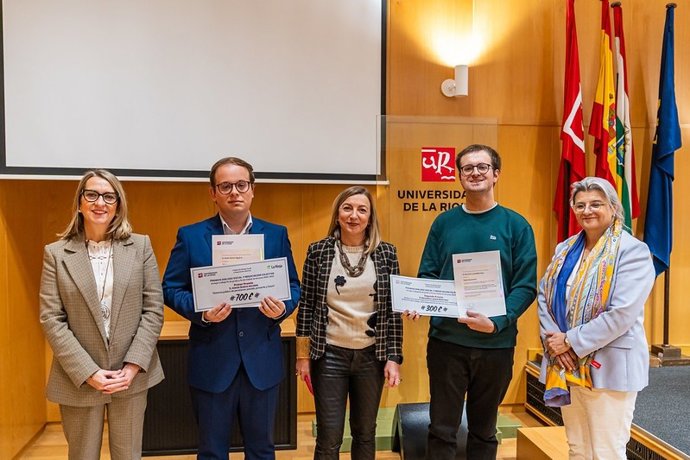 La I Edición de Premios Cátedra Diálogo Social y Negociación Colectiva reconoce dos trabajos sobre pensiones y otro sobre los retos del fútbol femenino