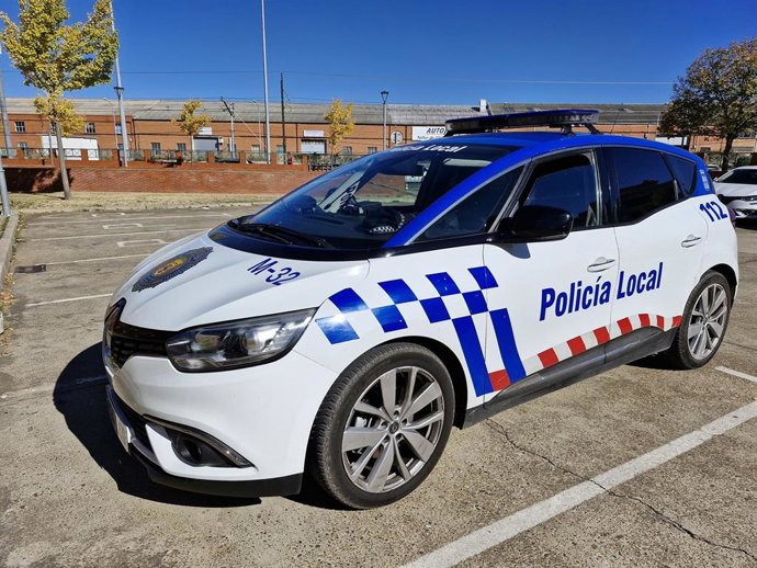 Archivo - Sucesos.-Tres detenidos en Palencia por atentado a la policía cuando eran atendidos en un centro de salud tras una pelea