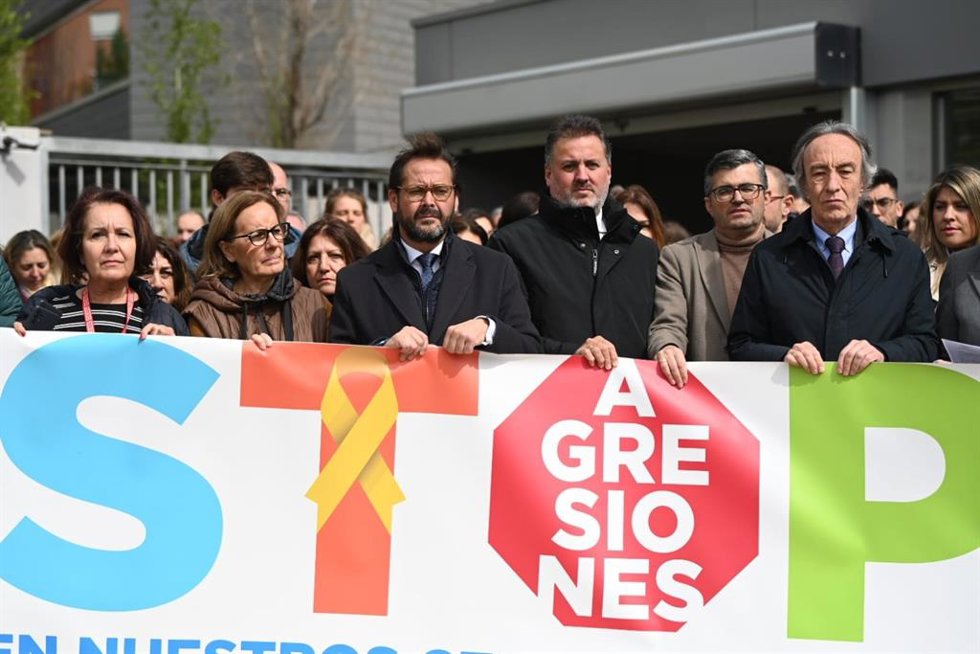 Archivo - Acto en Granada en el Día Europeo contra las agresiones a personal sanitario. Archivo.