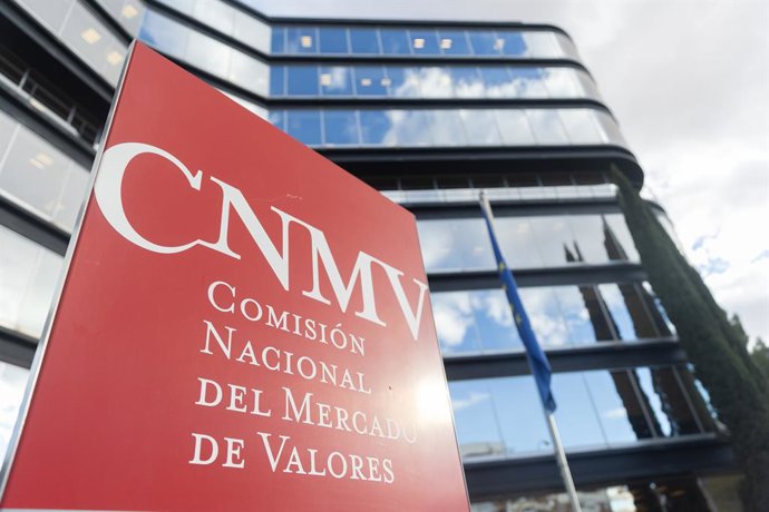 Exterior de la sede de la Comisión Nacional del Mercado de Valores (CNMV), a 20 de noviembre de 2025, en Madrid (España).