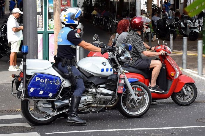 Motorista de la Policía Local de Santa Cruz de Tenerife