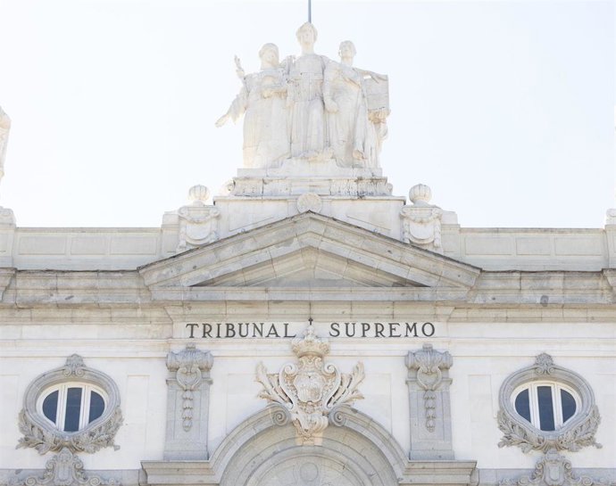Archivo - Fachada de la sede del Tribunal Supremo