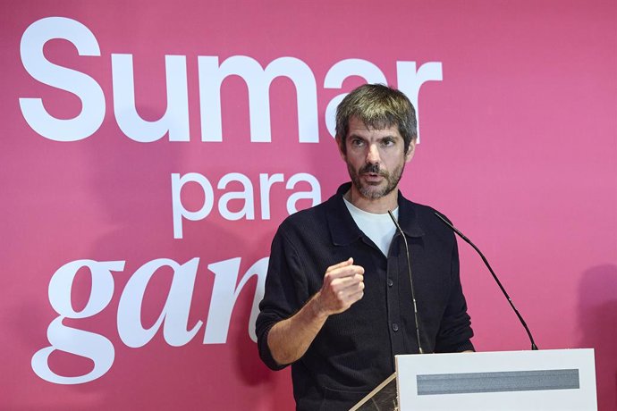 El ministro de Cultura, Ernest Urtasun, durante la conferencia política de Sumar, en el Colegio Oficial de Aparejadores y Arquitectos Técnicos de Madrid, a 22 de noviembre de 2025, en Madrid (España).