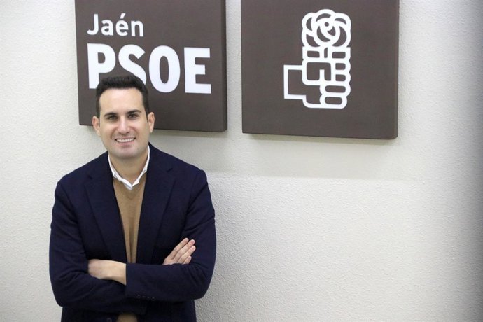 Archivo - El senador por el PSOE de Jaén José Latorre.