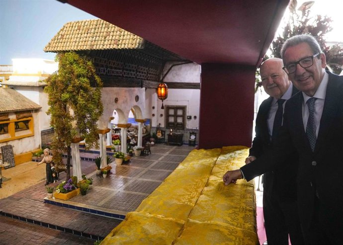 El Parlamento abre al público un Belén inspirado en una Nochebuena del siglo XIX en un cortijo andaluz