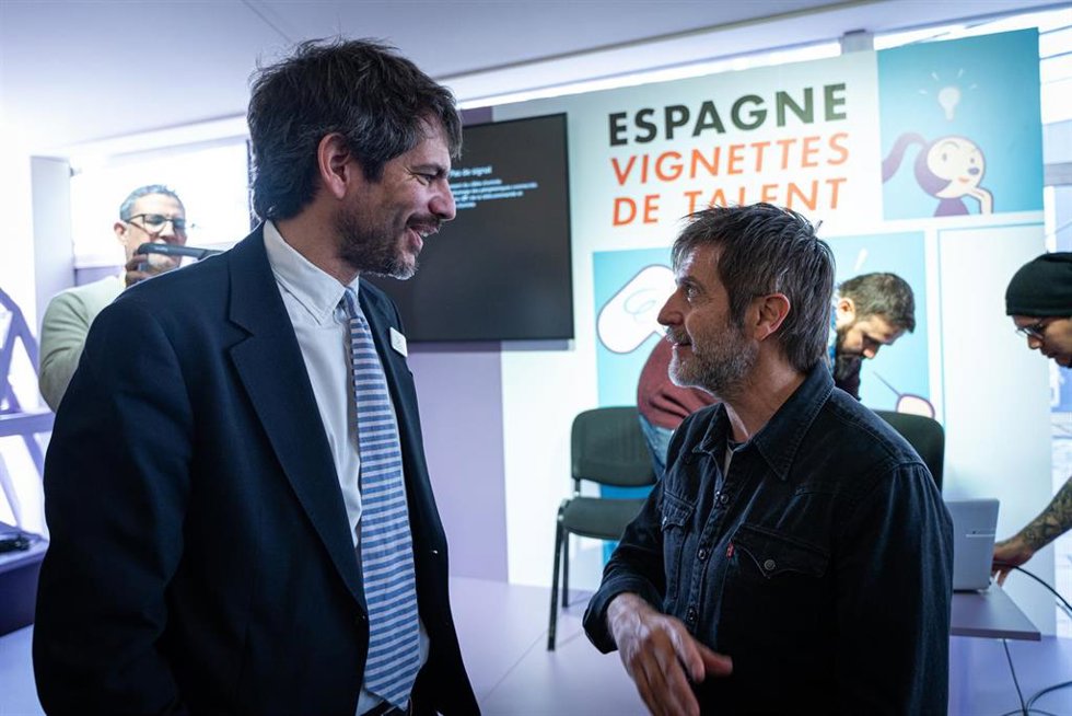 Archivo - Urtasun inaugura el Pabellón de España como País Foco en el Festival del Cómic de Angulema (Francia)