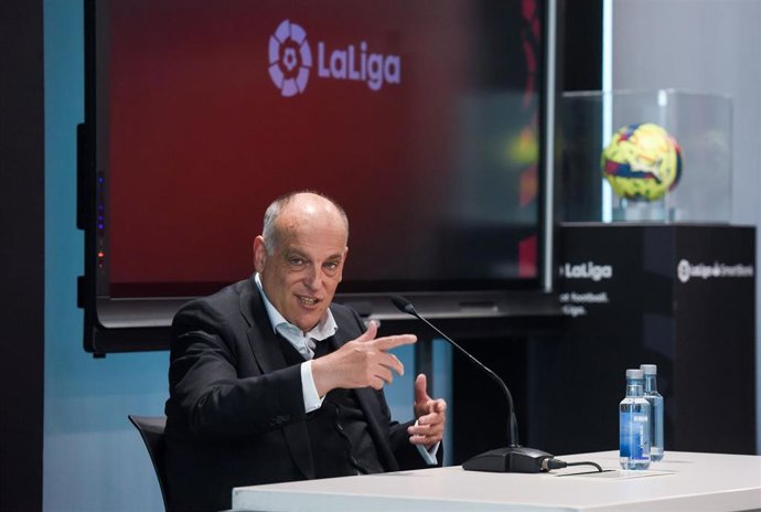 Archivo - El presidente de LaLiga, Javier Tebas, durante una rueda de prensa 