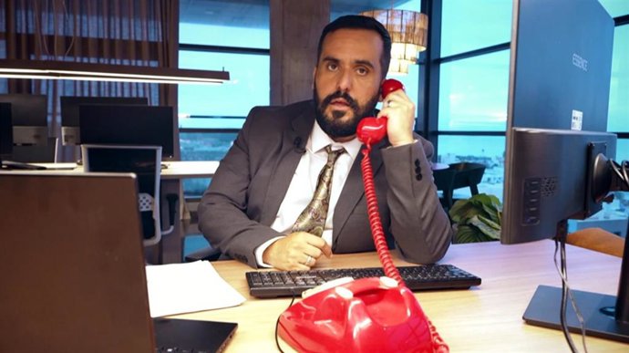 Kike Pérez en el papel de broker