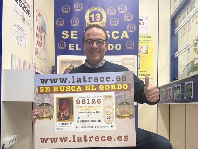 El lotero Jesús Ibáñez, de 'La Trece' de Almería, repartirá 20 décimos del 98126 con su iniciativa 'Se busca el Gordo'.