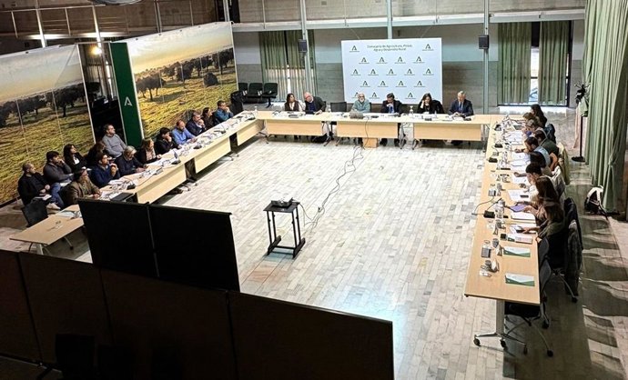 Celebración del Comité de Acuicultura de Andalucía, un órgano de coordinación y diálogo con un sector clave para la economía andaluza y para la generación de empleo y riqueza en el litoral y el medio rural.