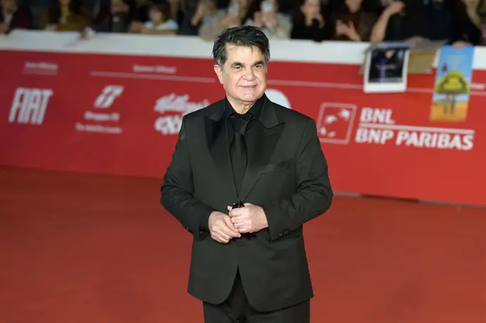 Jafar Panahi en la presentación de su película en Roma