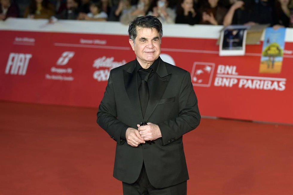 Archivo - El director de cine iraní Jafar Panahi durante la presentación en Roma de su película 'Un simple accidente', en octubre de 2025 (archivo)