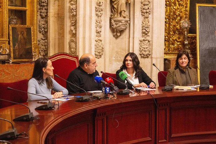 Jiménez Güeto interviene en la preserntación de la Memoria de Sostenibilidad de la Mezquita-Catedral de Córdoba.