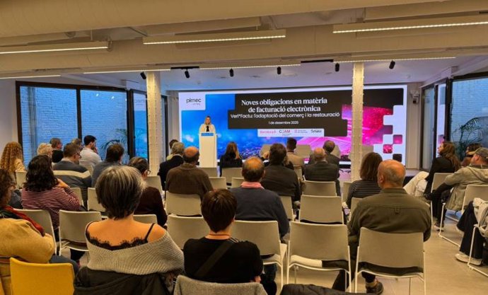 Moment de la sessió celebrada a la seu de Pimec