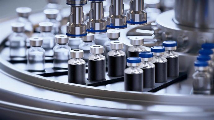 Real-time visibility into fill-finish performance ensures every vial moves through production with accuracy, consistency, and confidence.