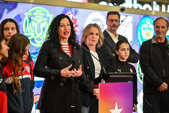 La alcaldesa, María del Mar Vázquez, en la presentación de la II Almería Cup.