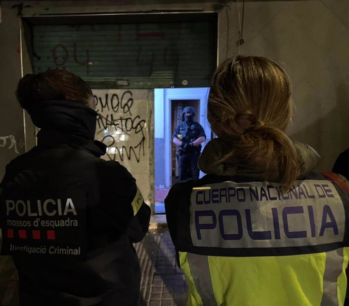 Operativo de Mossos y Policía Nacional contra una red de tráfico de drogas en Barcelona y Tarragona