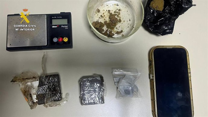 Sustancias incautadas en Yuncos.