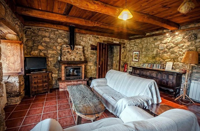 Archivo - Imagen de recurso de una casa rural en Castilla y León. Casa rural, interior de casa rural.