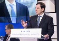 Mañueco traslada un mensaje de "tranquilidad" por la crisis de la peste porcina: "Estamos vigilantes"