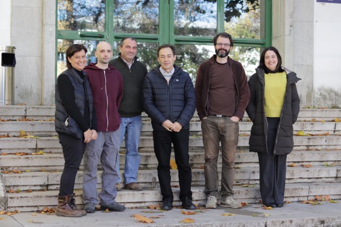 El equipo de los departamentos de Ingeniería Electrónica y de Computadores y Zoología de la UCO que ha llevado a cabo el trabajo.