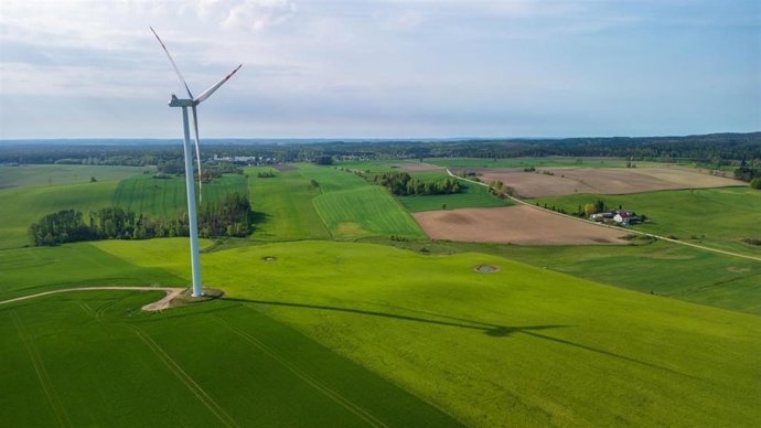 EDP suministrará energía de dos proyectos renovables a Carrefour en Polonia