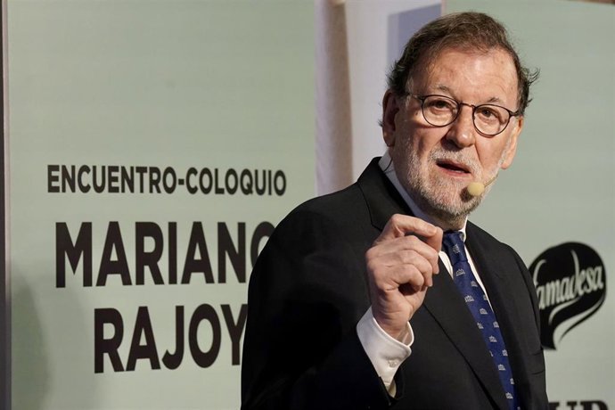 El expresidente del Gobierno, Mariano Rajoy, en la firma de su nuevo libro 'El arte de gobernar'