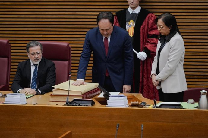 Juanfran Pérez Llorca ha pres possessió hui  dimarts com a president de la Generalitat