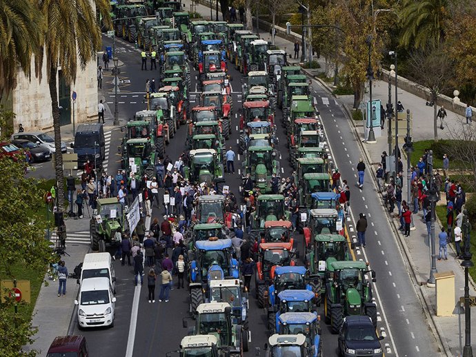 Archivo -  Imatge d'arxiu d'una tractorada. 