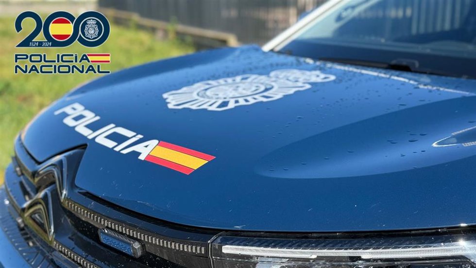 Archivo - Coche de Policía Nacional