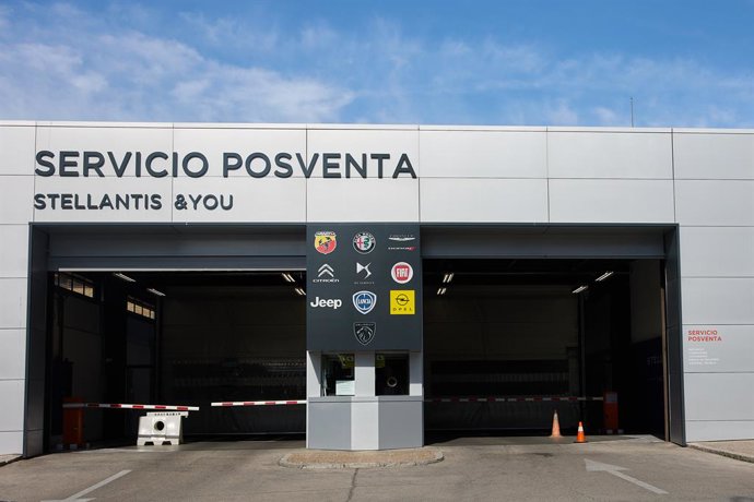 Archivo - Servicio posventa del grupo automotriz Stellantis