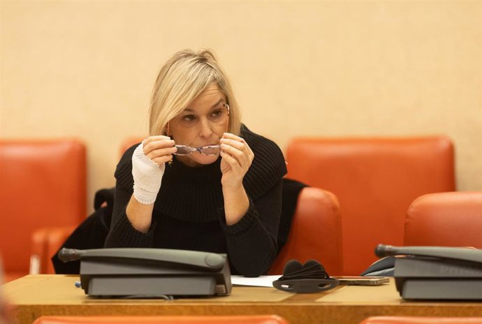 Archivo - La diputada del PNV Idoia Sagastizabal, presidenta de la comisión de investigación sobre el apagón