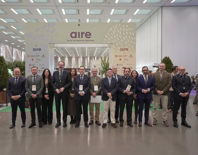 Autoridades en la inauguración de Expo AIRE.