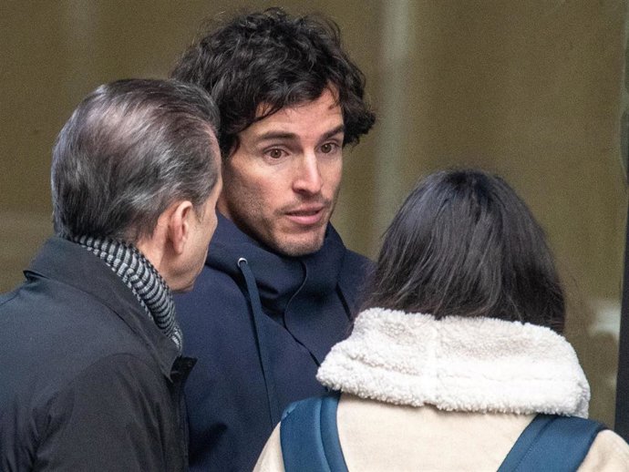 Íñigo Onieva supervisa las obras de su nuevo local