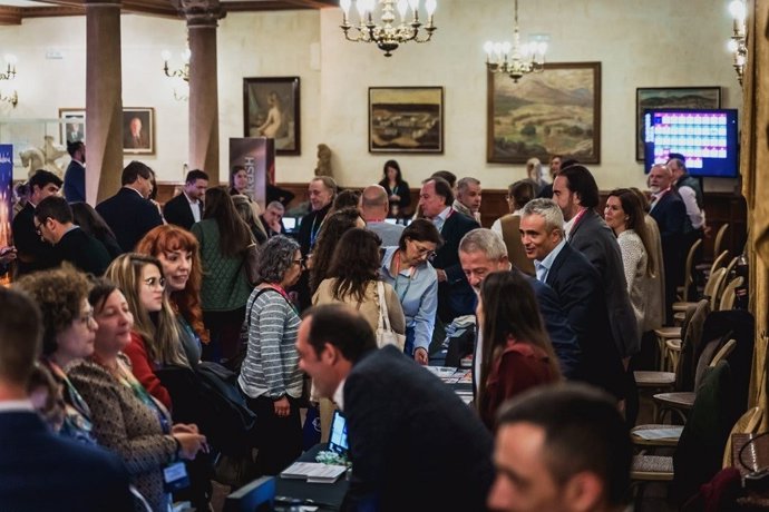 Turismo Costa del Sol promociona su oferta en Castilla y León con su participación en unas Jornadas Profesionales y en la Feria INTUR en Valladolid