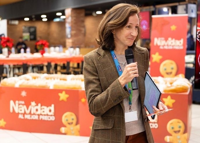 La directora ejecutiva de Carrefour España, Elodie Perthuisot, durante la presentación de la campaña de Navidad