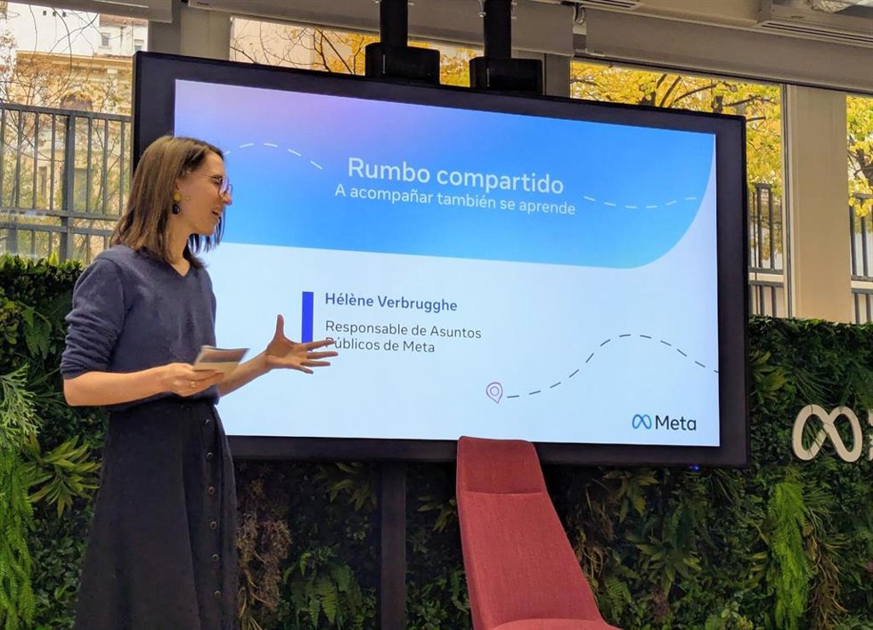 La responsable de Asuntos Públicos de Meta, Hélne Verbrugghe, en el evento 'Rumbo compartido: a acompañar también se aprende'