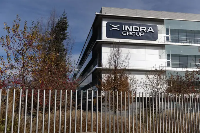 Fachada de la sede de Indra, en Alcobendas, Madrid (España)