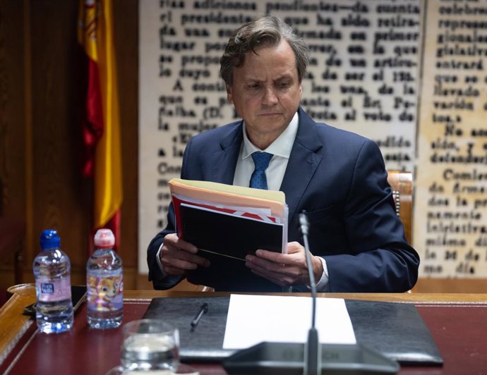 Archivo - Arquivo - O Diretor Geral de Obras Públicas e Infraestruturas de Navarra, Pedro Andrés López Vera, comparece perante a Comissão de Inquérito sobre contratos, licenças, concessões, auxílios e outras operações do Governo e do setor público,